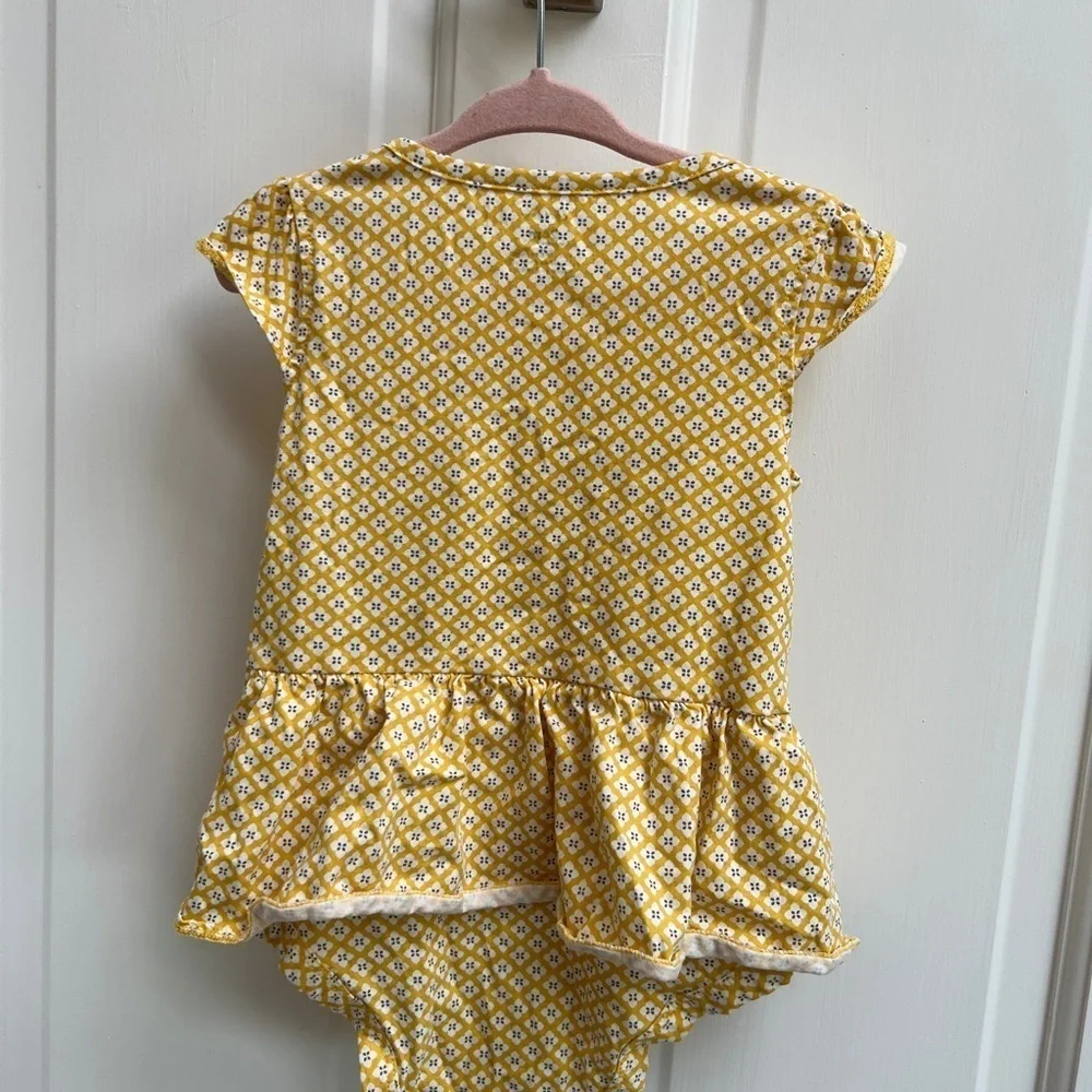 NWOT Carter’s 24M Yellow and White Girls Short Sleeve Blouse Onesie
